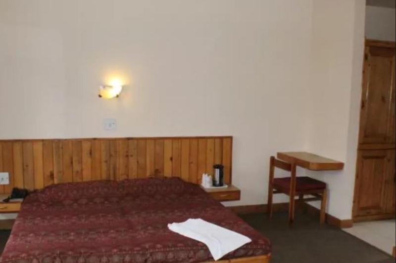Hotel Manali Continental Εξωτερικό φωτογραφία